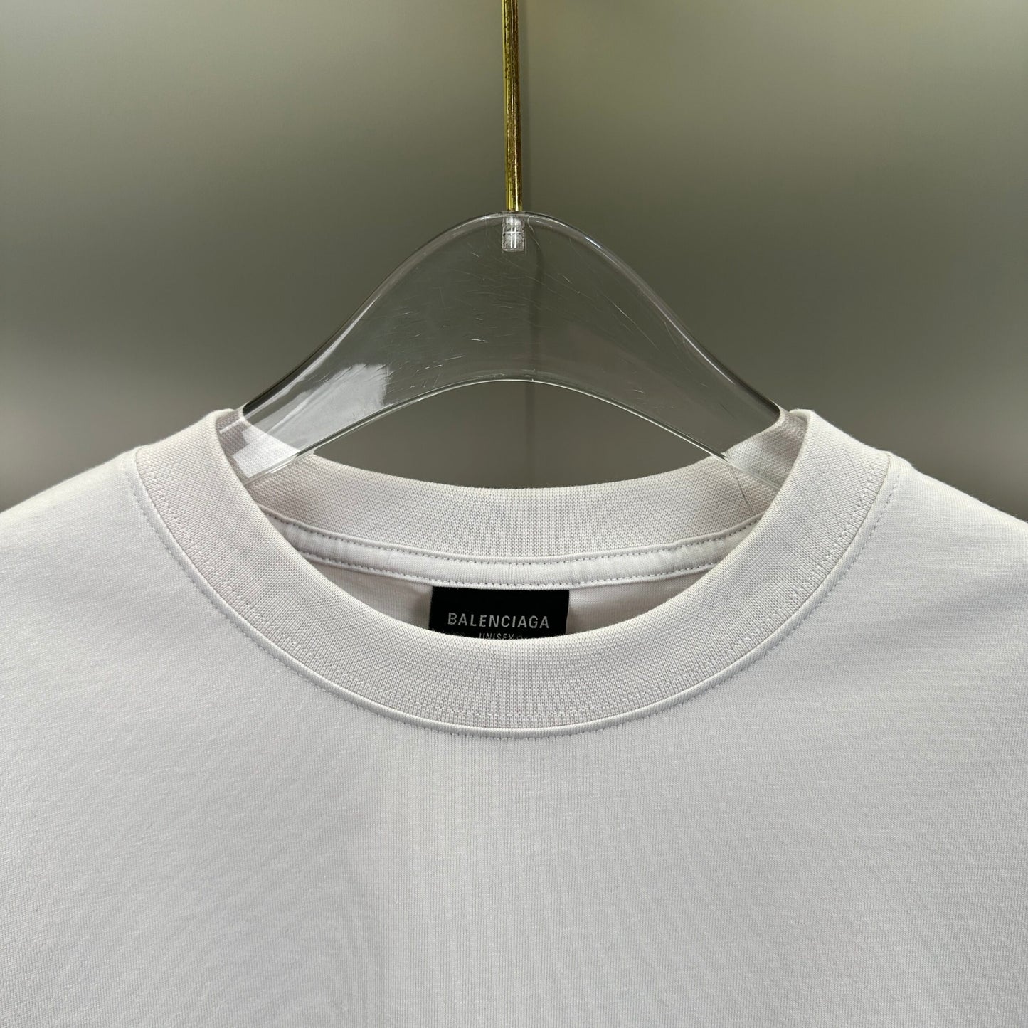 Balenciaga T Cămașă Exclusive - prezentare produs