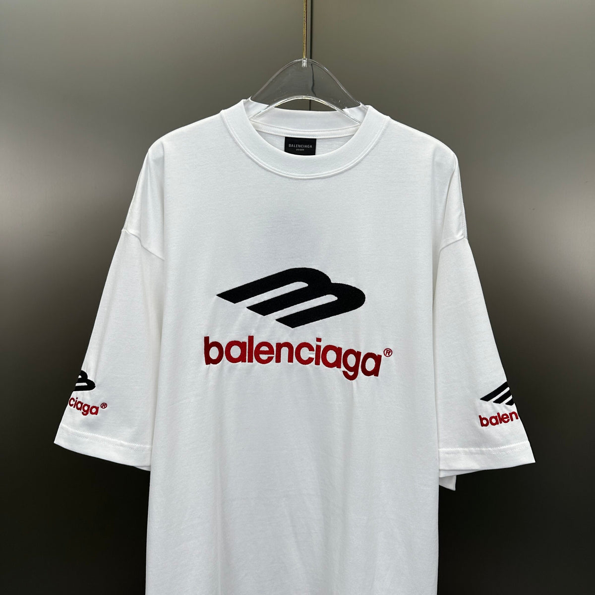 Balenciaga T Cămașă Exclusive - prezentare produs