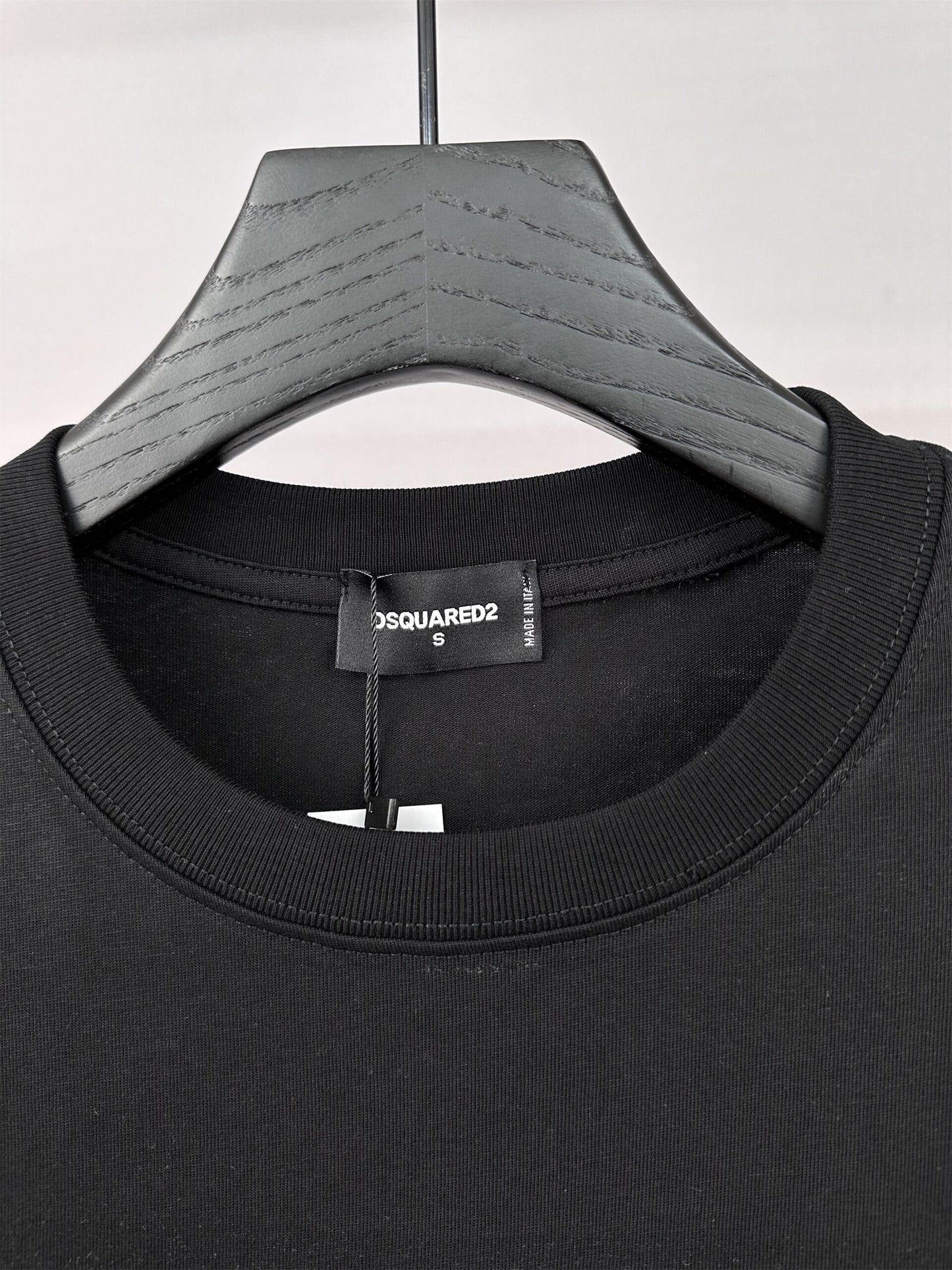 Dsquared2 T Cămașă Dt006 - prezentare produs
