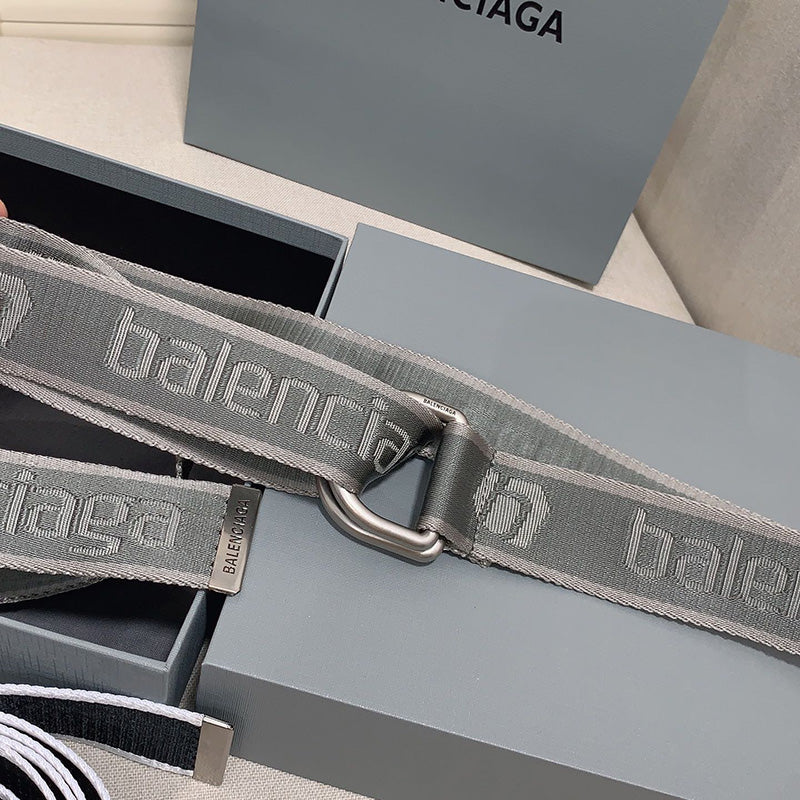 Balenciaga Curea - prezentare produs