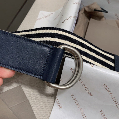 Bottega Veneta Curea - prezentare produs