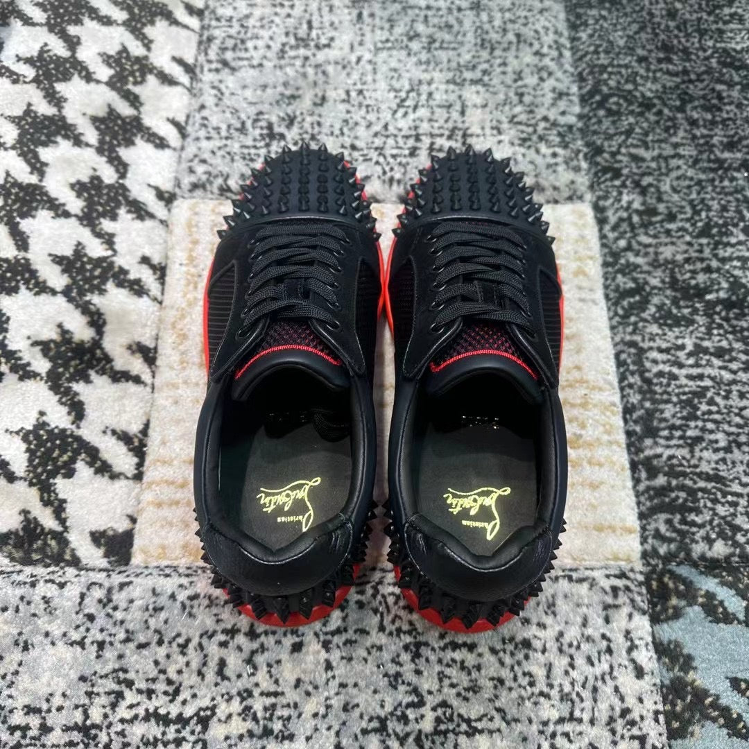 Christian Louboutin Negru Roșu Spikes Low Luxury - prezentare produs