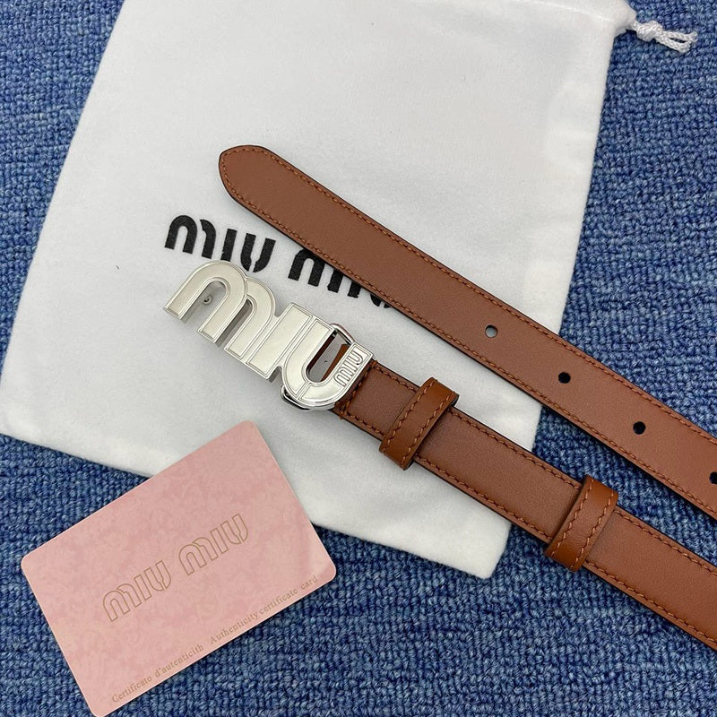 Miu Miu Curea Slim - prezentare produs