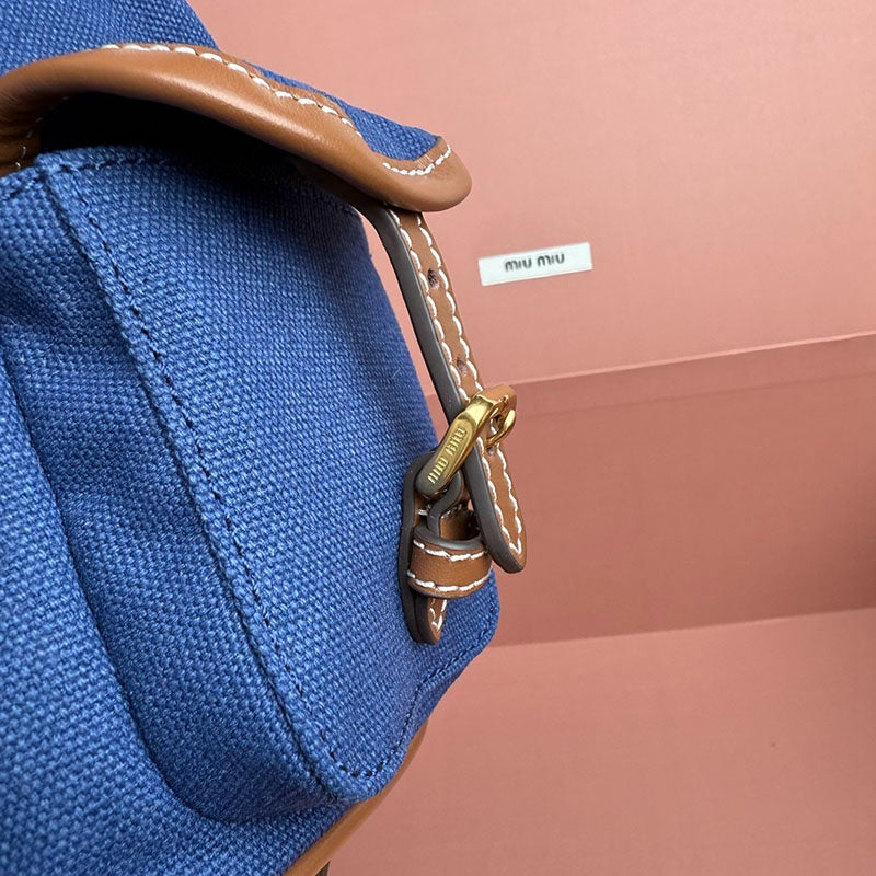 Miu Miu Geantă Exclusive Medium - prezentare produs
