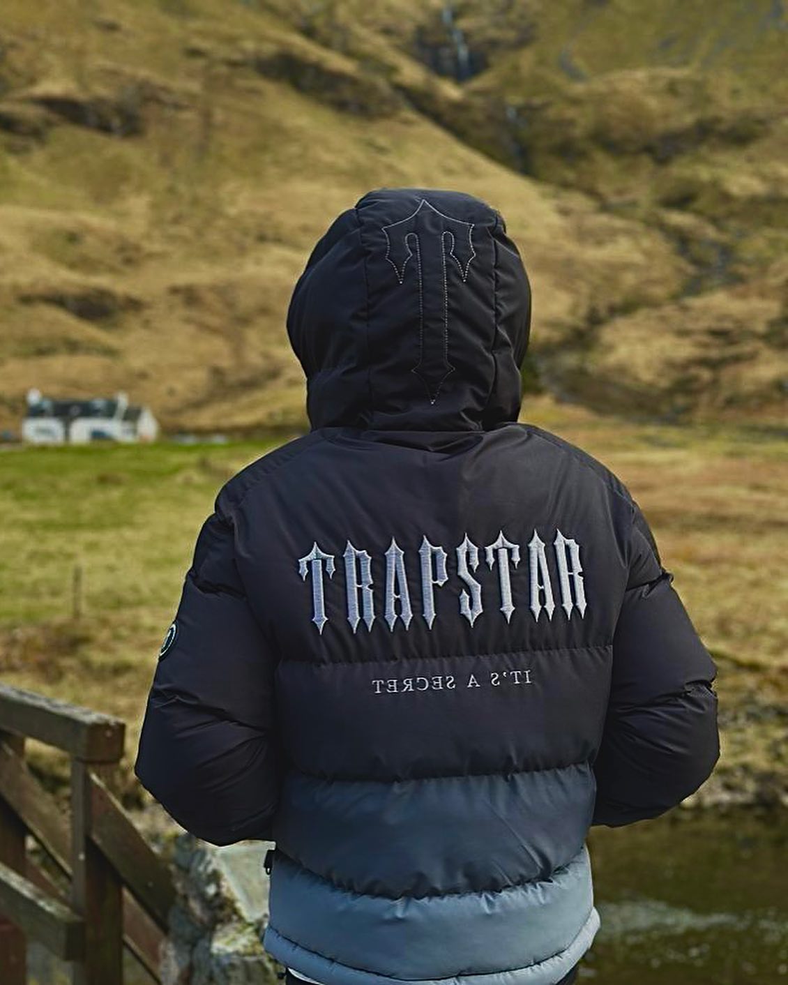 Trapstar Puffer Negru Gri Gradient - prezentare produs
