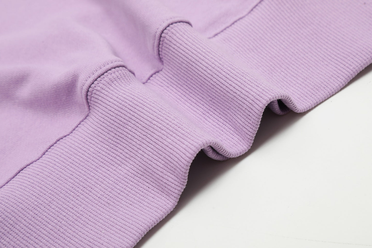 Ami Paris Pulover Violet - prezentare produs