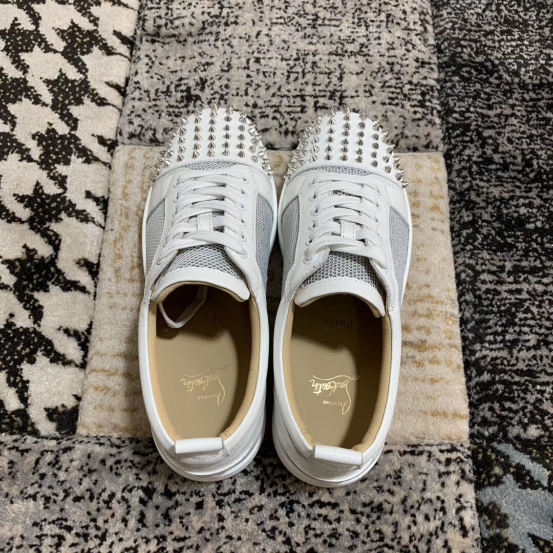 Christian Louboutin Low Alb - prezentare produs