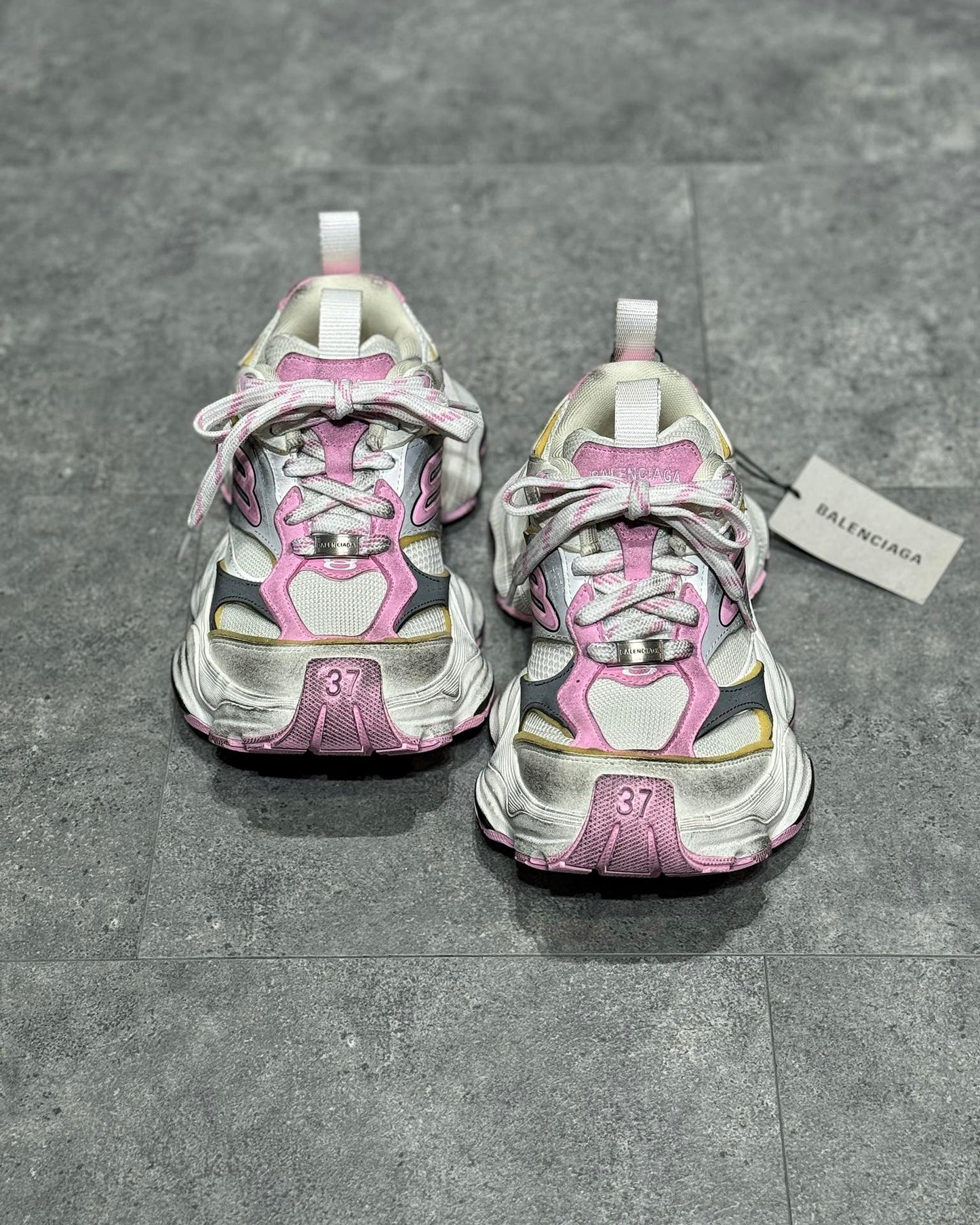Balenciaga Cargo Roz - prezentare produs