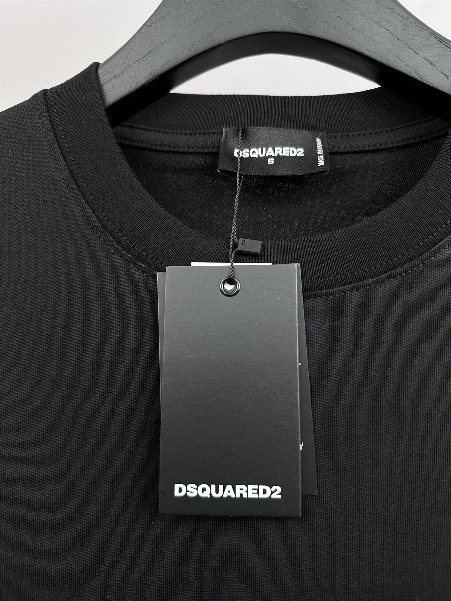Dsquared2 T Cămașă Dt024 - prezentare produs