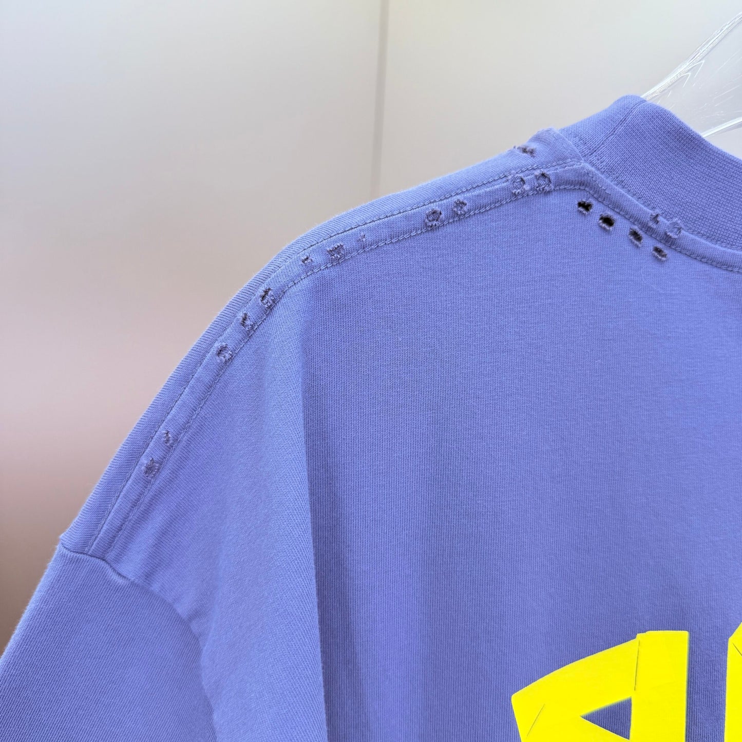 Balenciaga T Cămașă Exclusive - prezentare produs