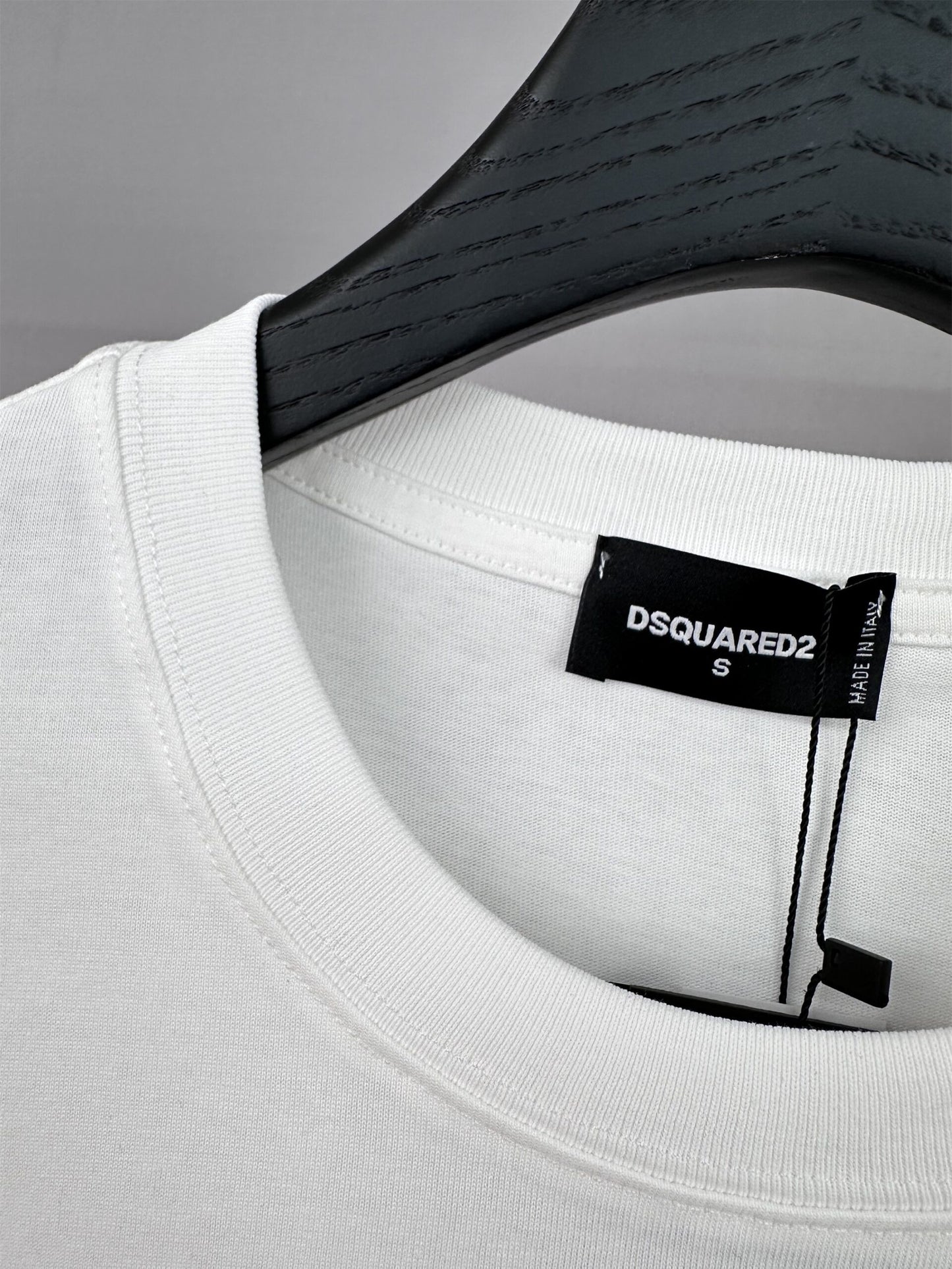 Dsquared2 T Cămașă Dt023 - prezentare produs