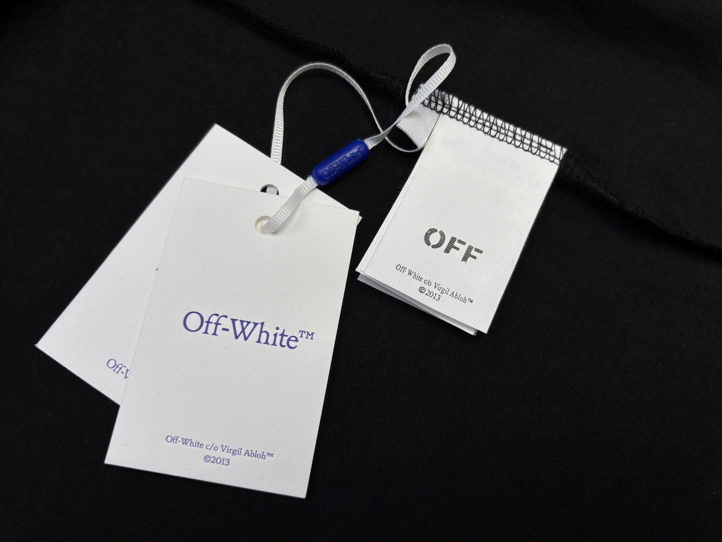 Off-White Off-White T Cămașă F12 - prezentare produs