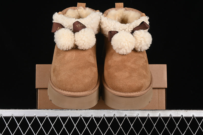 UGG Maro Mini - prezentare produs