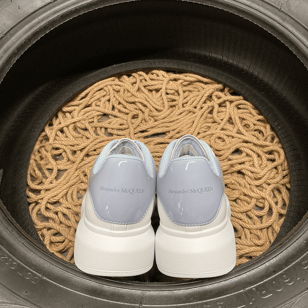 Alexander McQueen Baby Albastru - prezentare produs