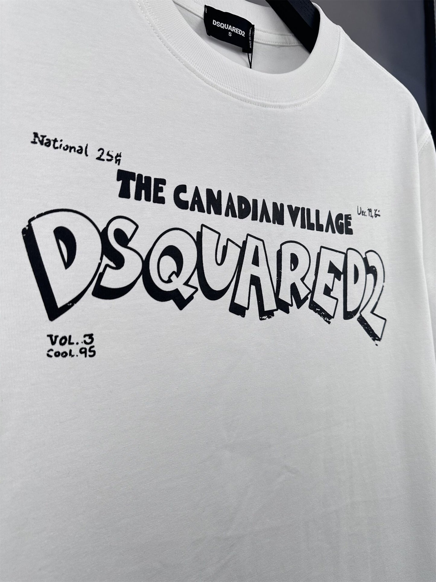 Dsquared2 T Cămașă Dt008 - prezentare produs