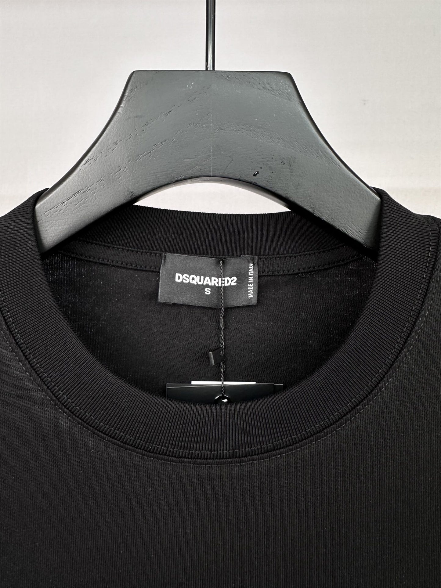 Dsquared2 T Cămașă Dt032 - prezentare produs