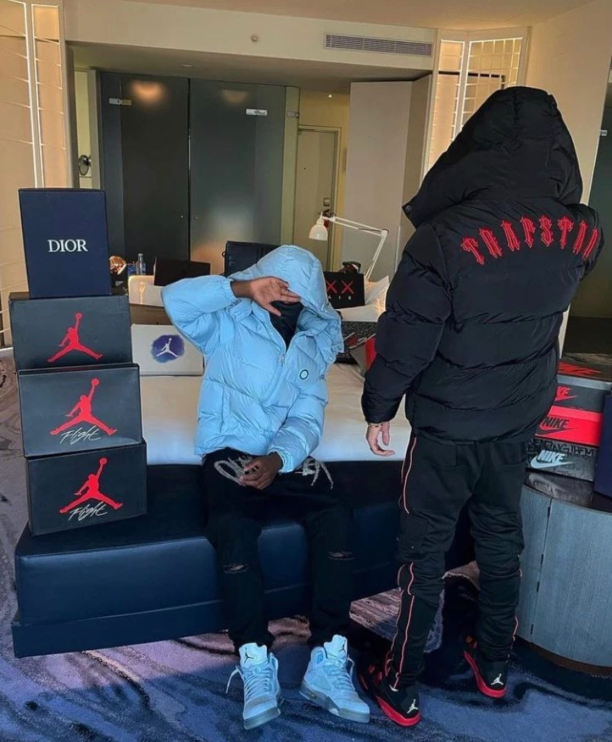 Trapstar Irongate Puffer Negru Roșu - prezentare produs