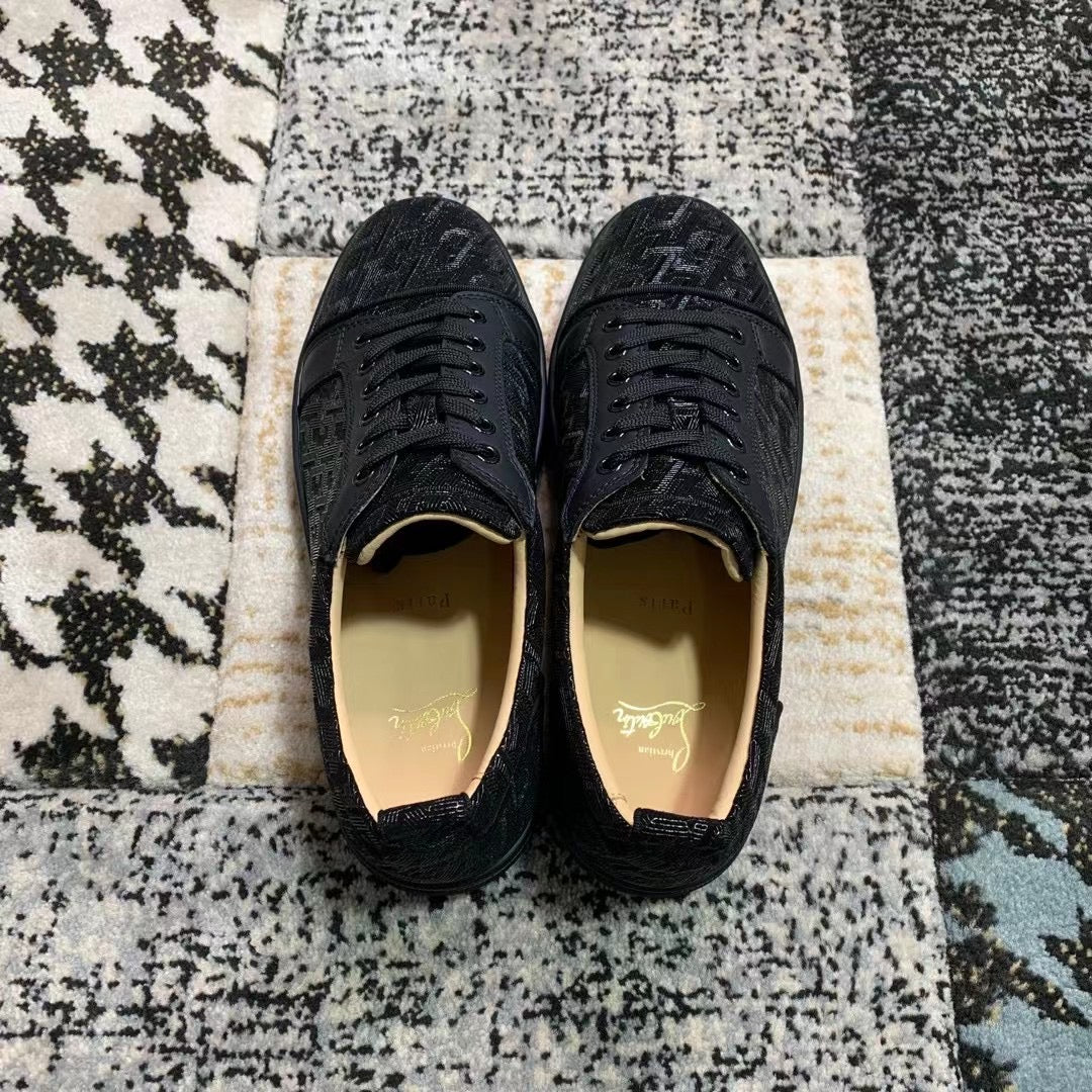 Christian Louboutin Clasic Negru Pattern Low - prezentare produs