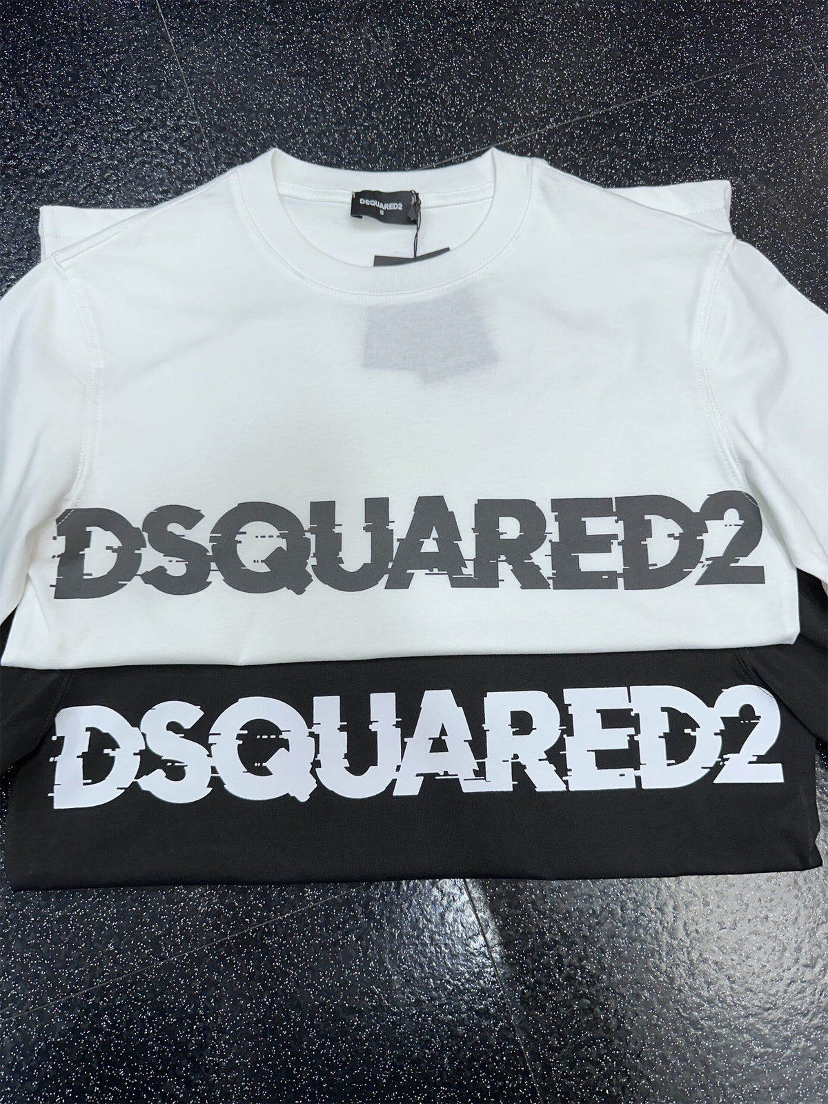 Dsquared2 T Cămașă Dt035 - prezentare produs