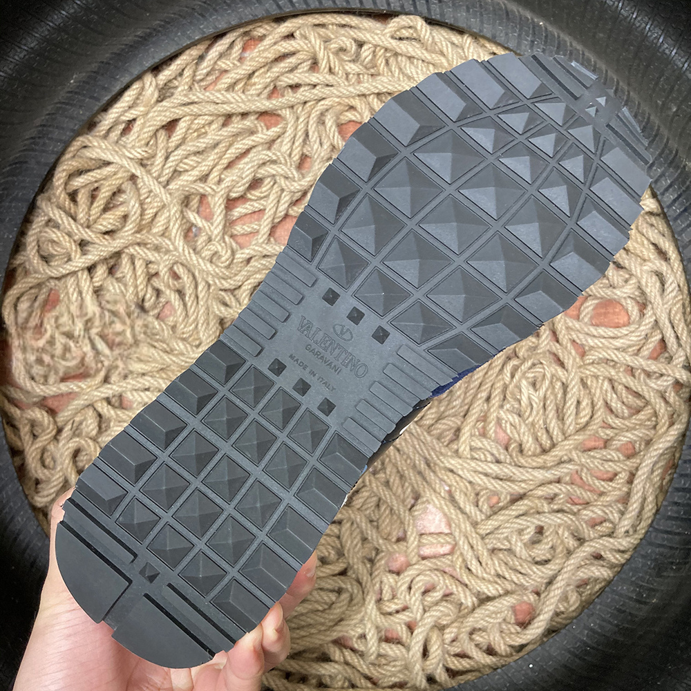 Valentino Rockrunner Camouflage - prezentare produs