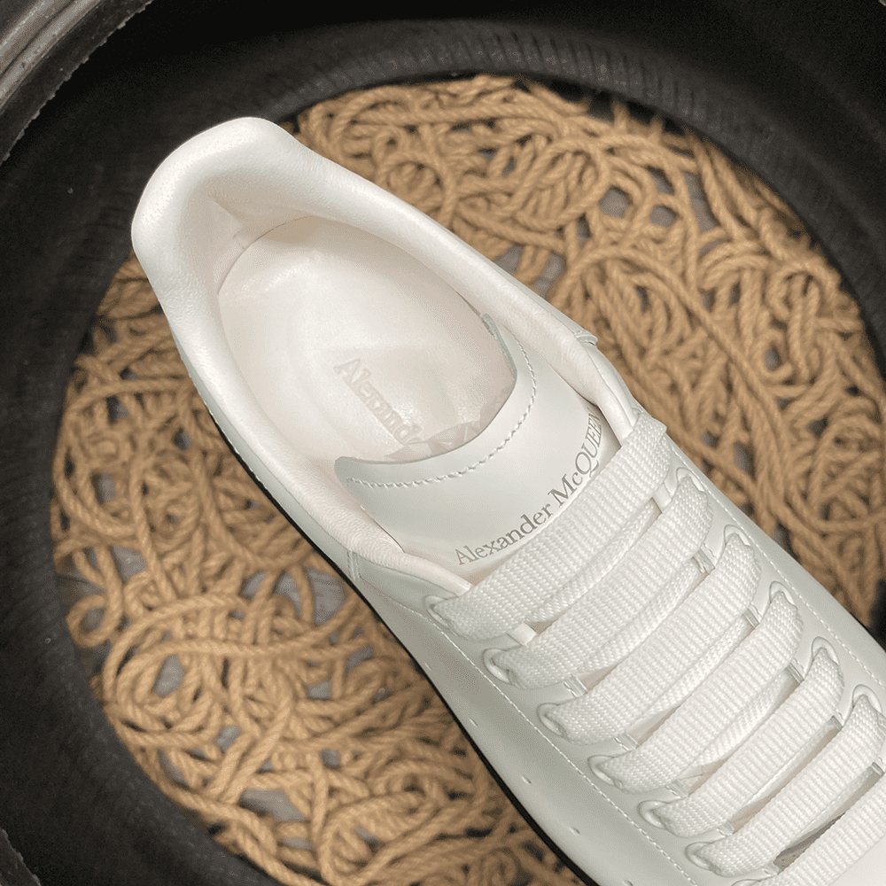 Alexander Mcqueen 45 - prezentare produs