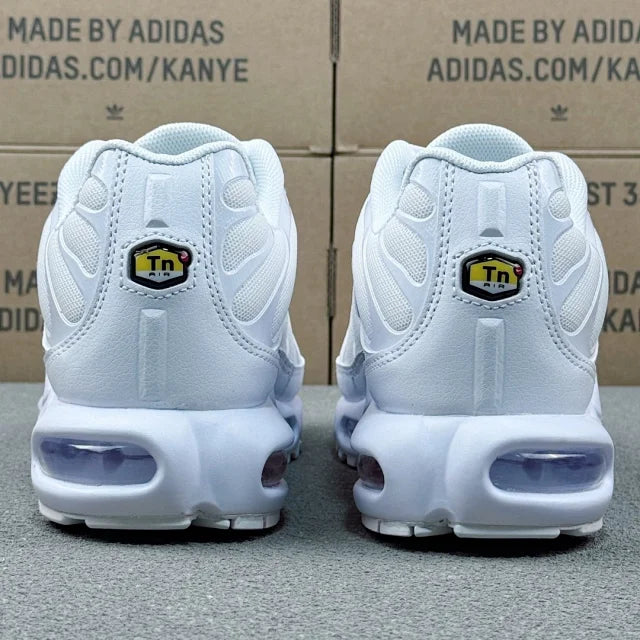Nike TN Alb - prezentare produs