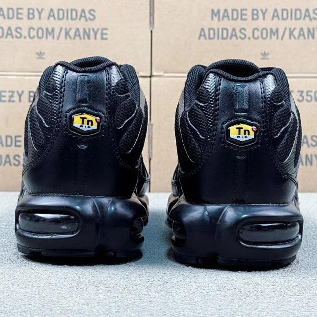 Nike TN Negru - prezentare produs