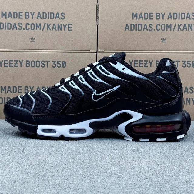 Nike TN Negru Alb - prezentare produs