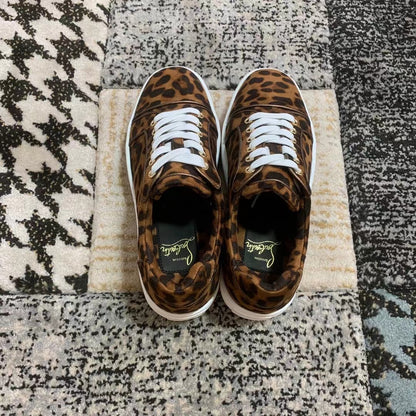 Christian Louboutin Animalier Imprimeu Low - prezentare produs