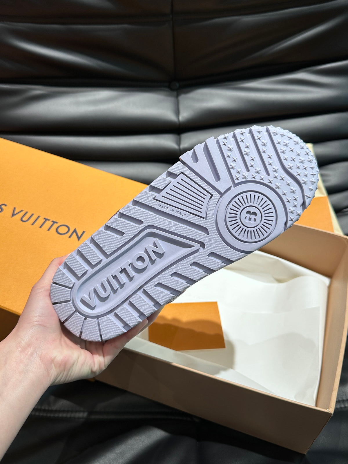 Louis Vuitton LV Pantofi sport Maxi Violet - prezentare produs