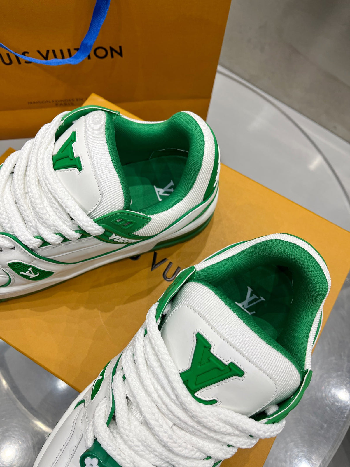 Louis Vuitton LV Trainers Maxi Verde Alb - prezentare produs