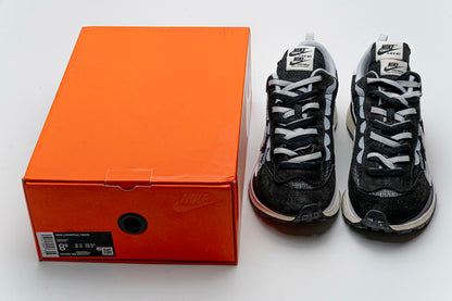Sacai X Nike Pegasus Vaporfly Villain Negru Alb Pantofi sport - prezentare produs