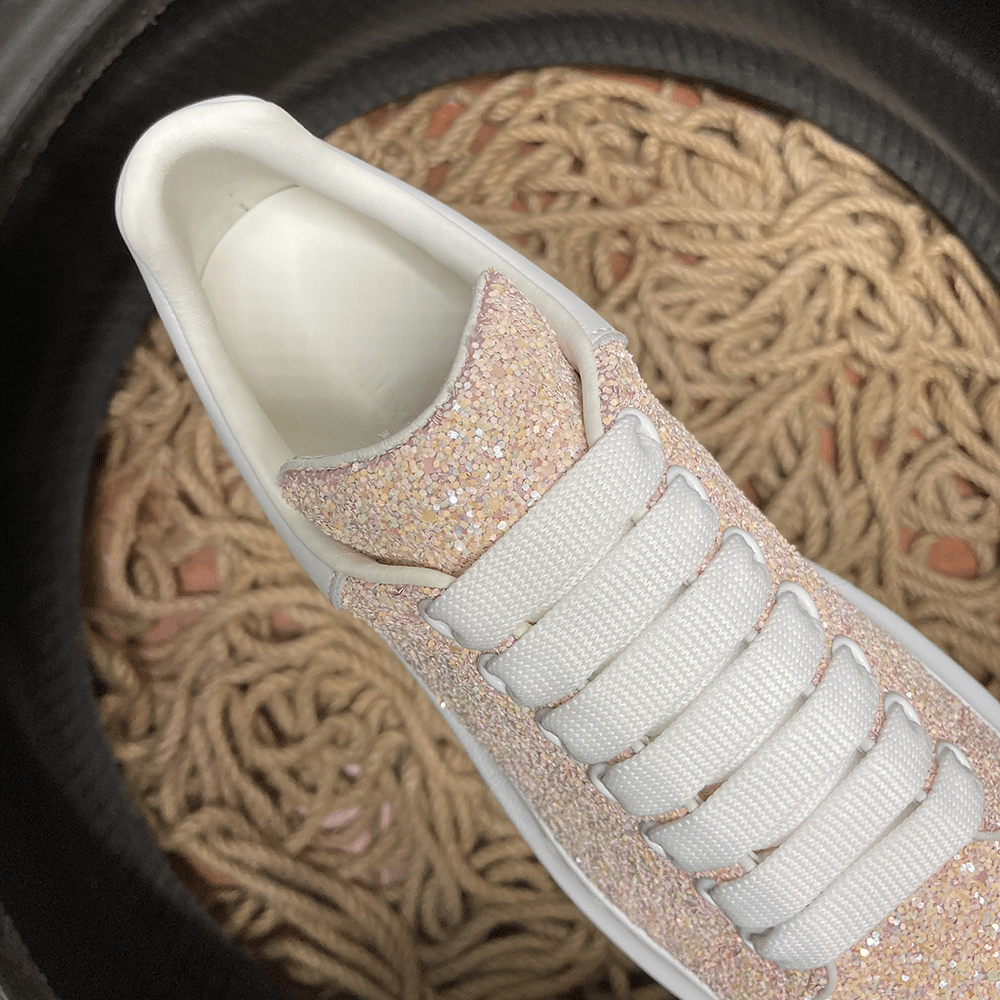 Alexander Mcqueen 54 - prezentare produs