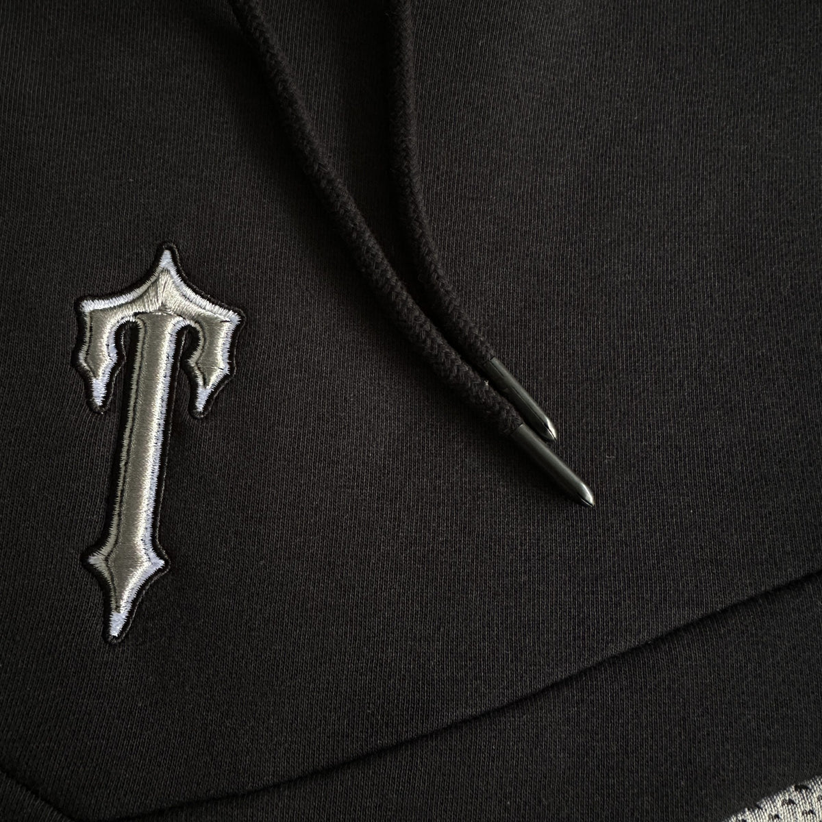 Trapstar V Dungi Trening Negru - prezentare produs
