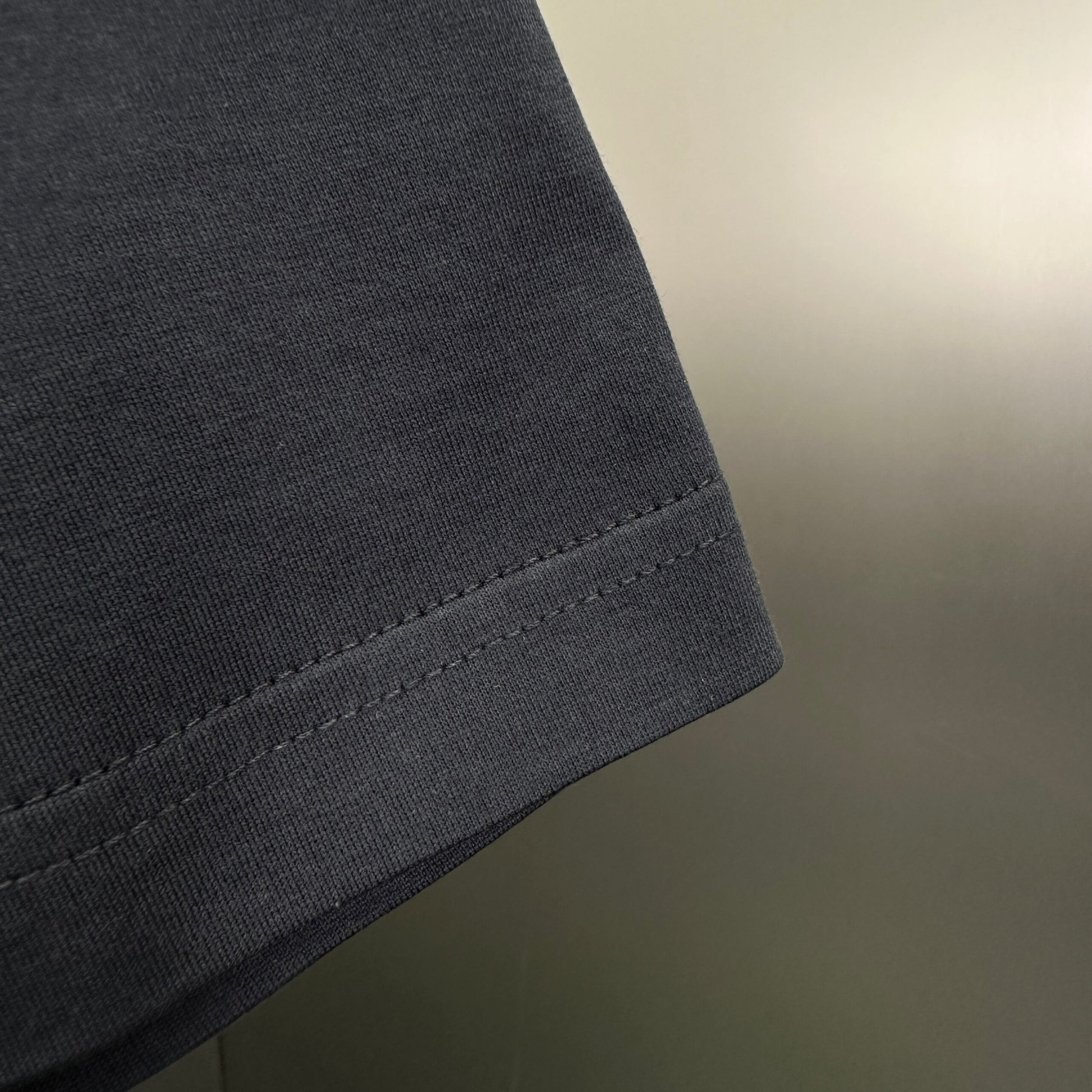 Celine Tricou Exclusive - prezentare produs