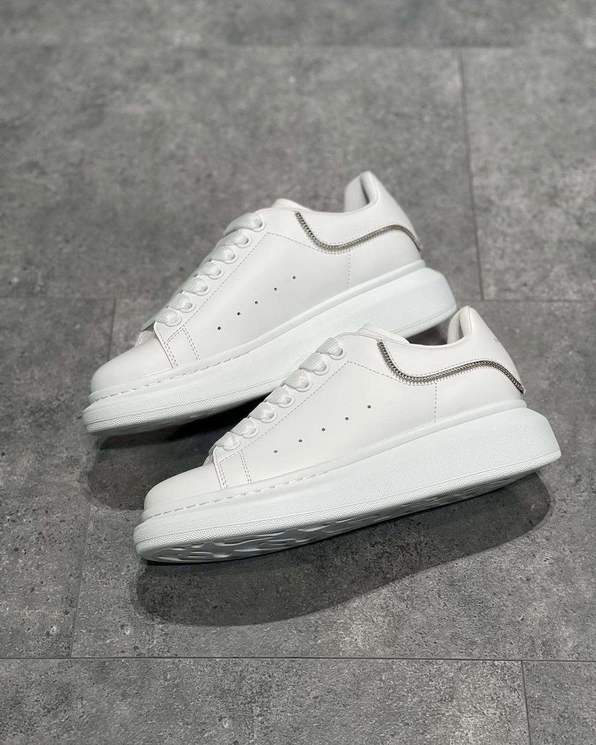 Alexander McQueen Alb Zip Pantofi sport - prezentare produs