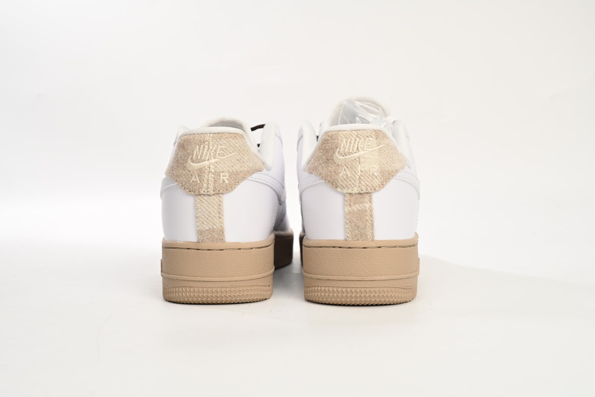 Nike Air Force Low Alb Light Drown - prezentare produs