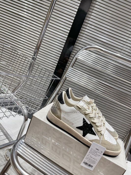 Golden Goose Deluxe G14 - prezentare produs