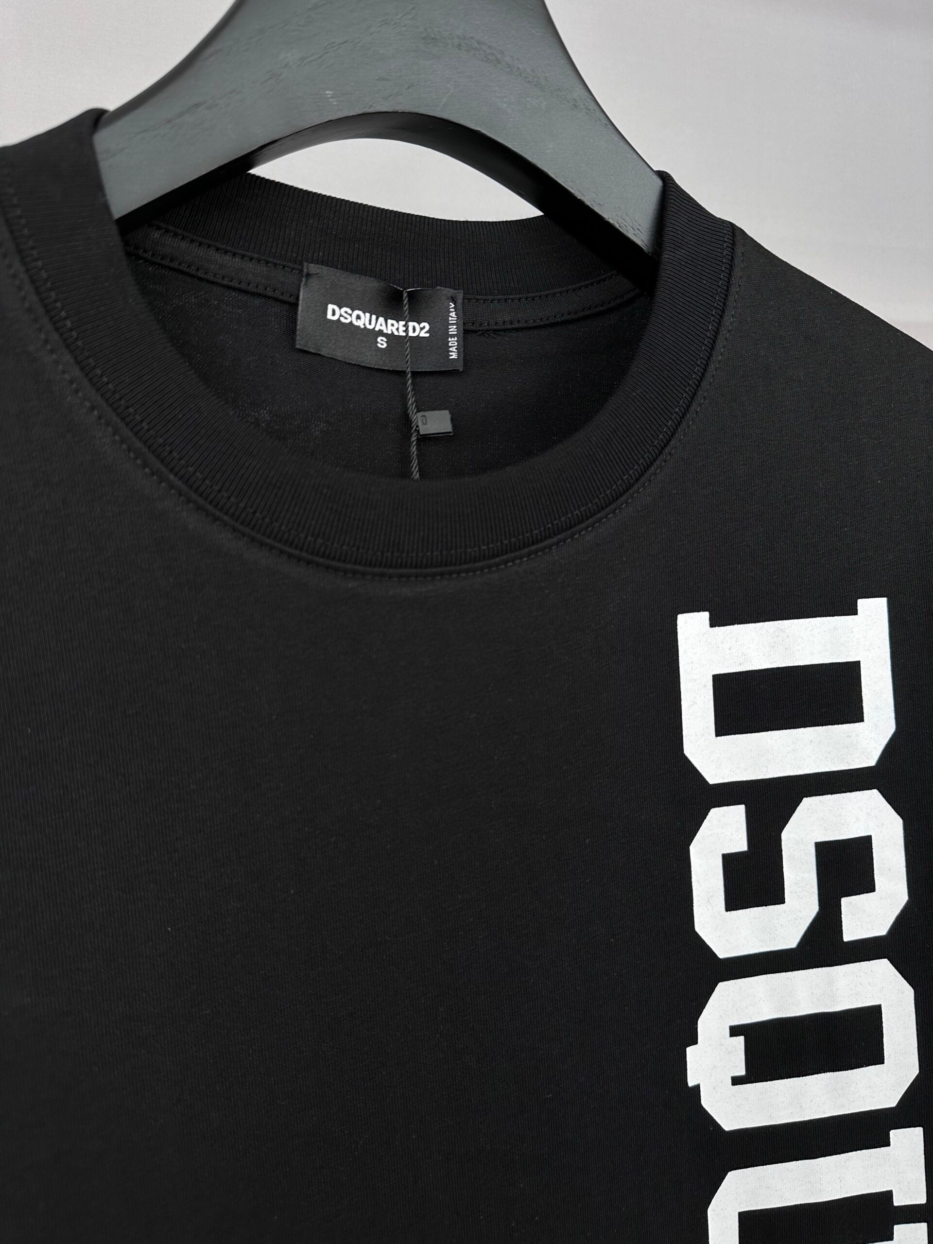 Dsquared2 T Cămașă Dt031 - prezentare produs