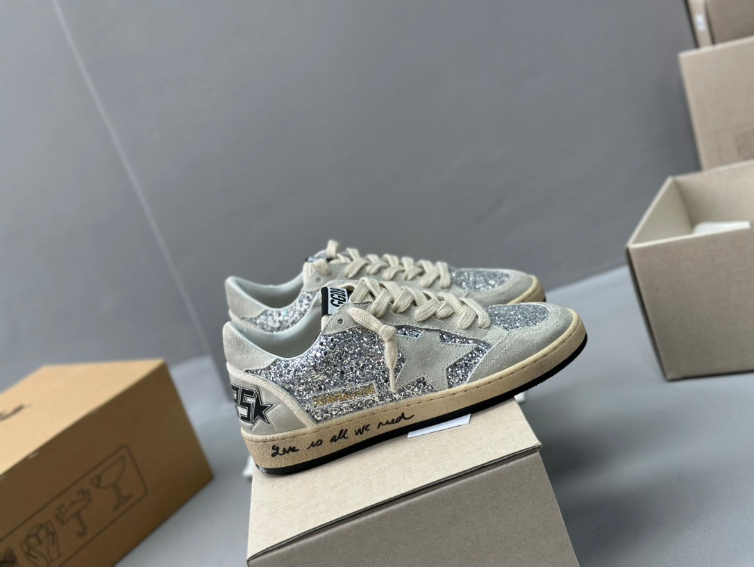 Golden Goose Deluxe G42 - prezentare produs