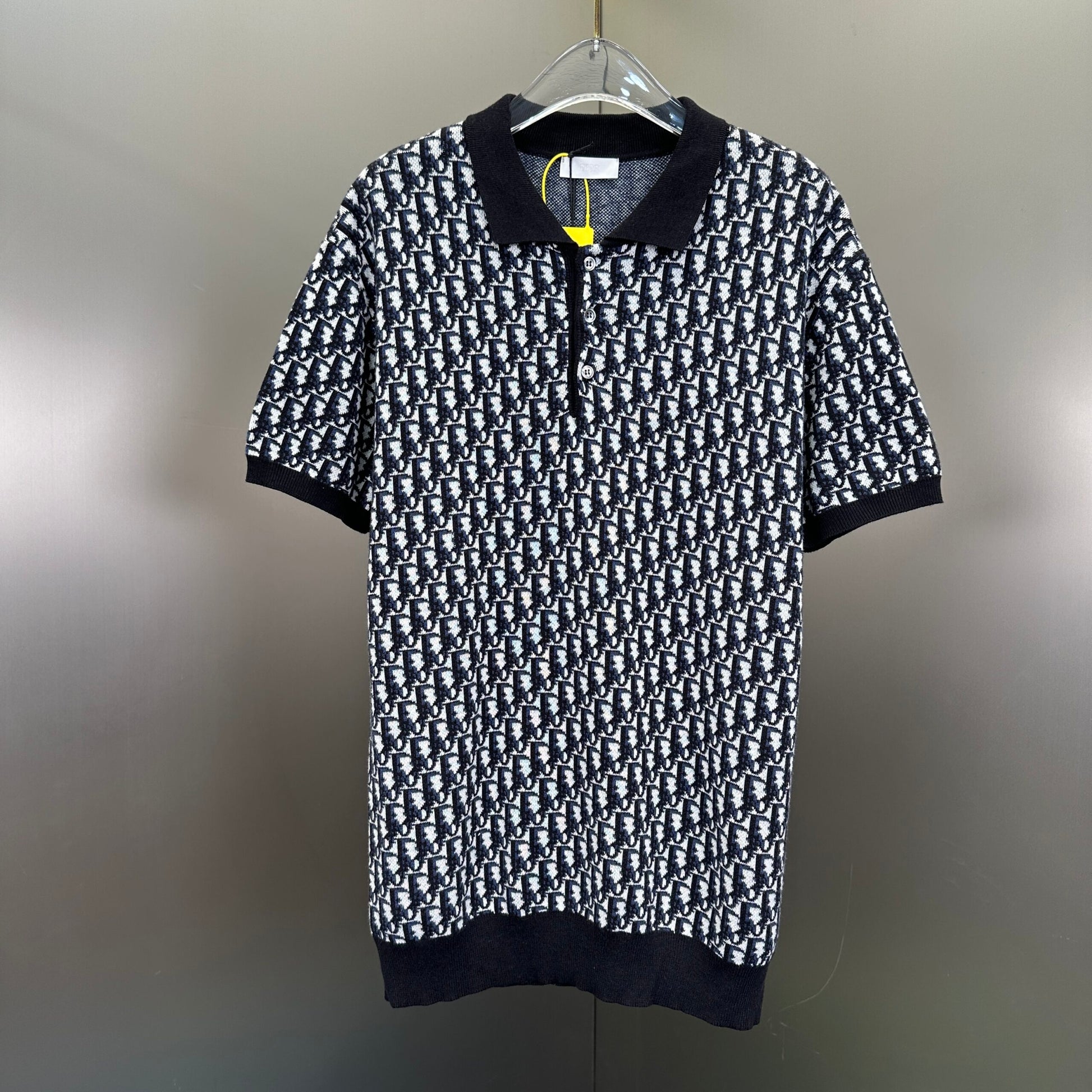 Dior Tricou Exclusive - prezentare produs