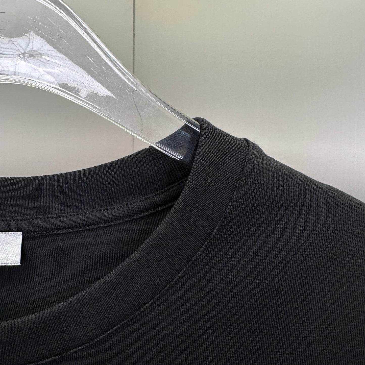 Dior T Cămașă Exclusive - prezentare produs