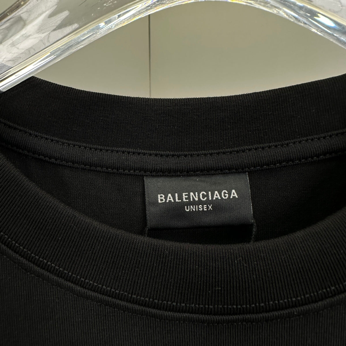 Balenciaga T Cămașă Exclusive - prezentare produs