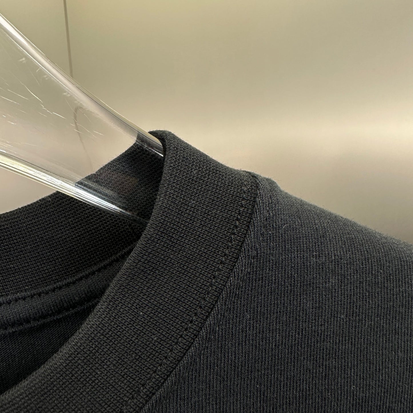 Balenciaga T Cămașă Exclusive - prezentare produs