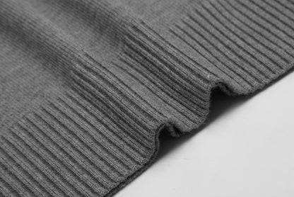 Ami Paris Pulover Negru - prezentare produs