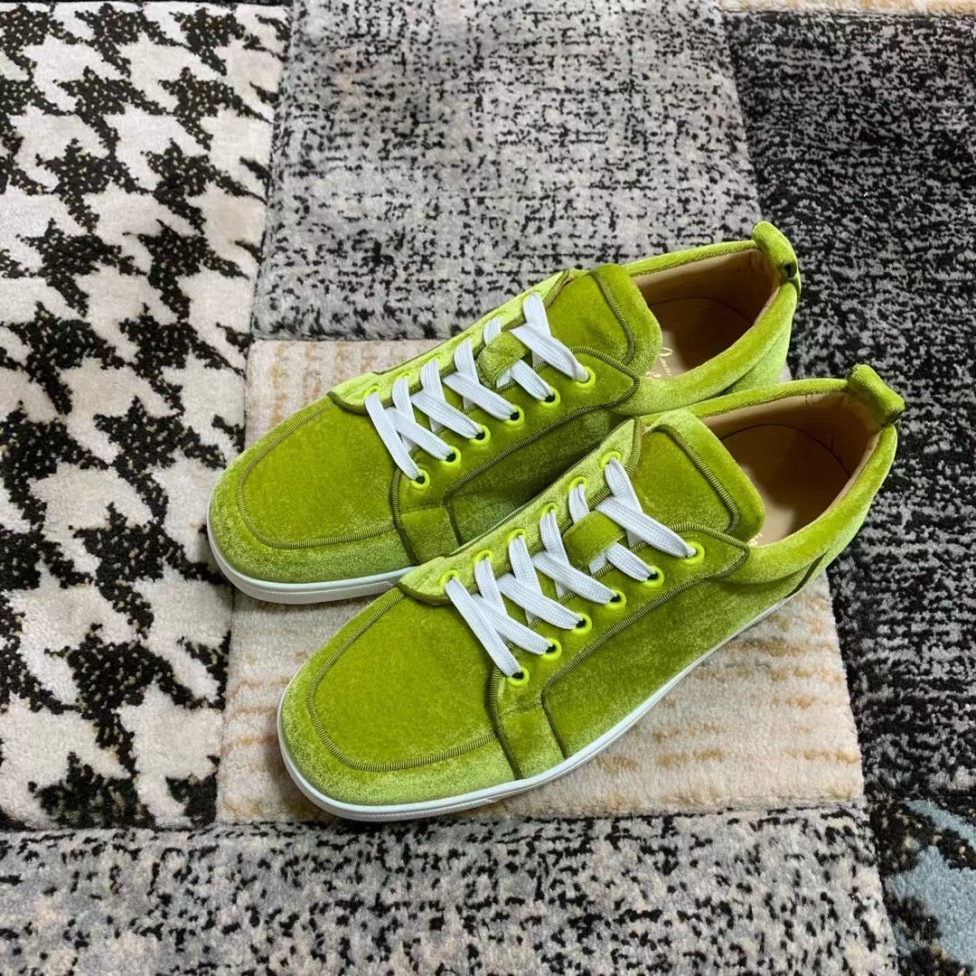 Christian Louboutin Clasic Verde Velvet Low - prezentare produs