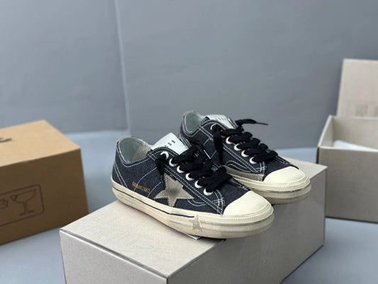 Golden Goose Deluxe G24 - prezentare produs