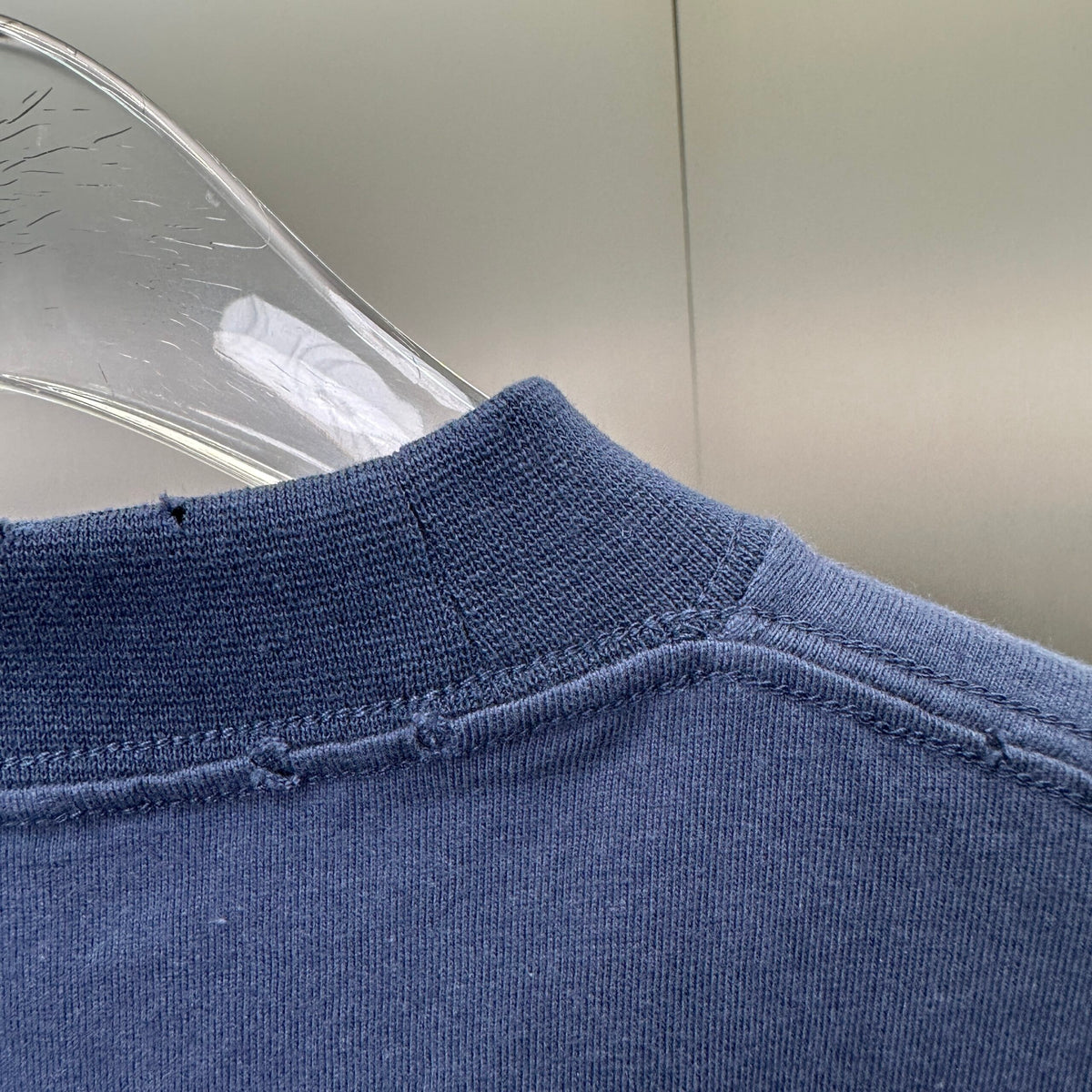 Balenciaga T Cămașă Exclusive - prezentare produs