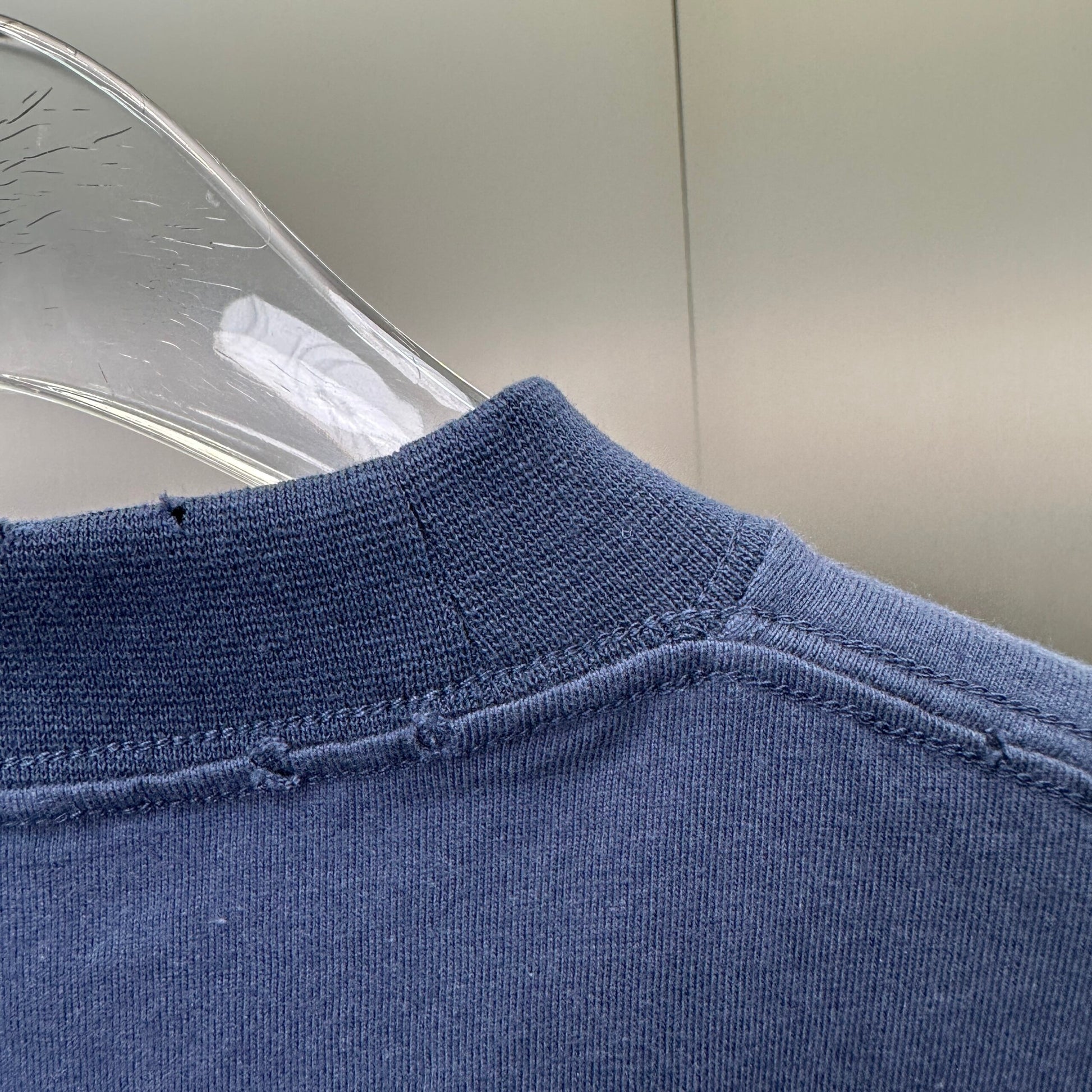 Balenciaga T Cămașă Exclusive - prezentare produs
