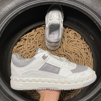 Valentino Freedots Alb Gri - prezentare produs